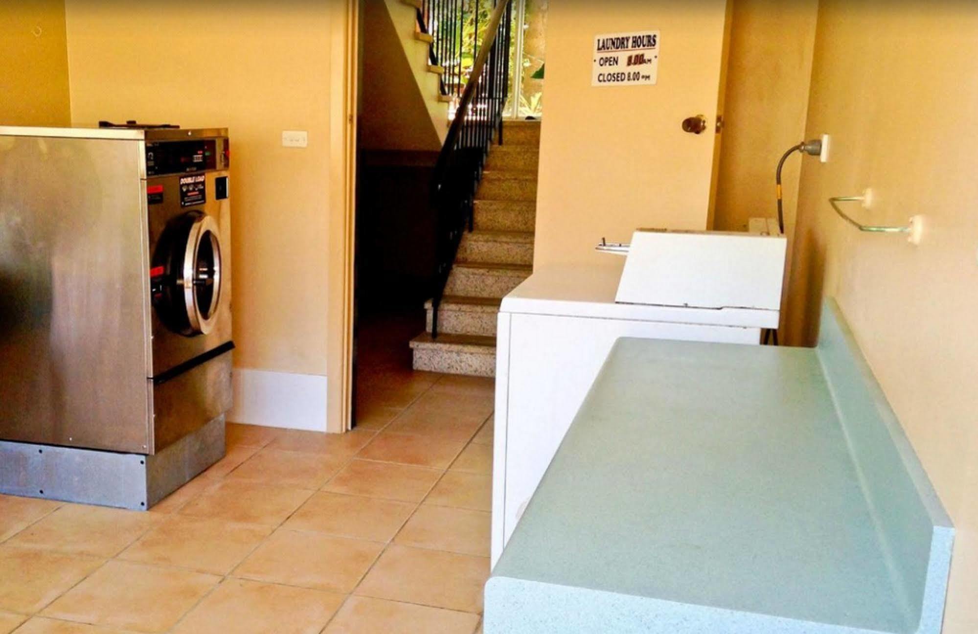 Oxley Cove Holiday Apartment พอร์ตแมคควอรี ภายนอก รูปภาพ