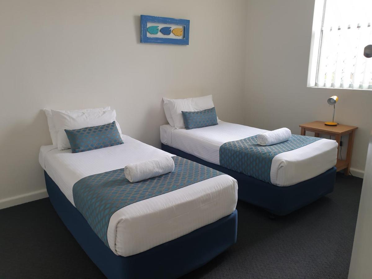 Oxley Cove Holiday Apartment พอร์ตแมคควอรี ภายนอก รูปภาพ