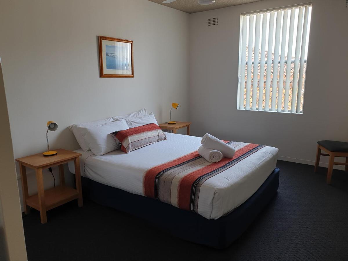 Oxley Cove Holiday Apartment พอร์ตแมคควอรี ภายนอก รูปภาพ